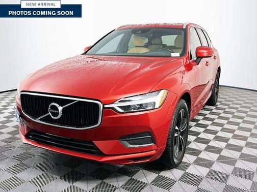 2018 Volvo XC60 T5 Momentum