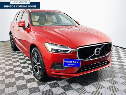 2018 Volvo XC60 T5 Momentum
