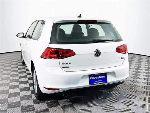 2016 Volkswagen Golf TSI S 2-Door