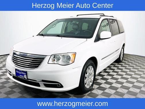 2014 Chrysler Town & Country Touring