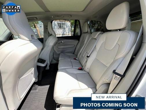 2024 Volvo XC90 B6 Ultimate Bright Theme 7-Seater