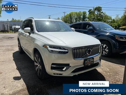 2024 Volvo XC90 B6 Ultimate Bright Theme 7-Seater