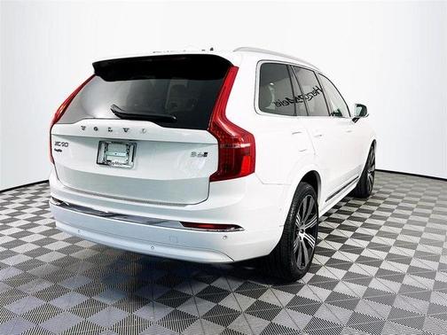 2024 Volvo XC90 B6 Ultimate Bright Theme 7-Seater
