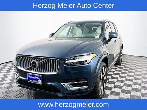 2025 Volvo XC90 Plug-In Hybrid T8 Plus 6-Seater