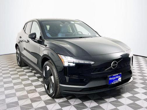 Onyx Black Metallic 2026 Volvo EX30 Twin Motor Plus