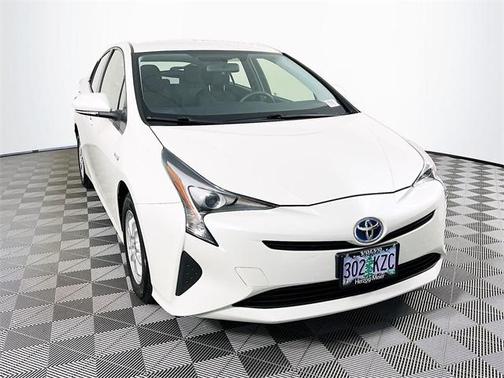 2016 Toyota Prius Two