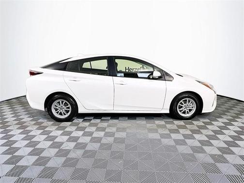 2016 Toyota Prius Two