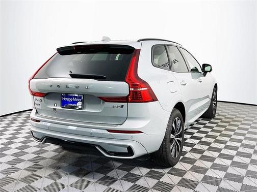 2025 Volvo XC60 B5 Core