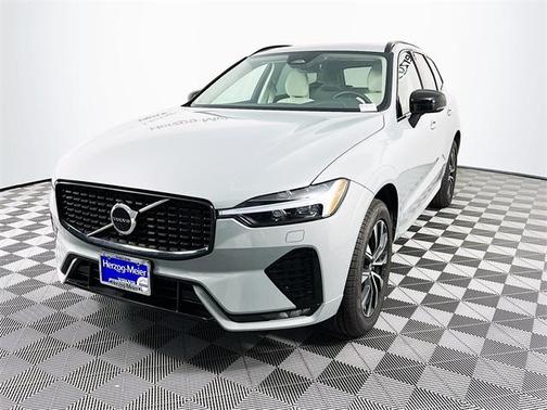 2025 Volvo XC60 B5 Core