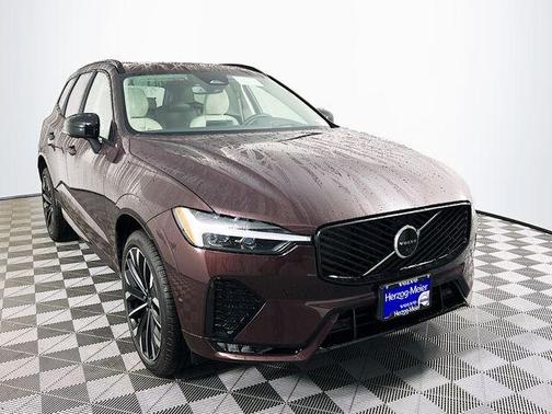 2026 Volvo XC60 B5 Ultra