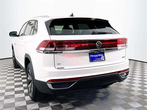 2026 Volkswagen Atlas Cross Sport 2.0T SE