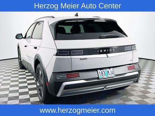 2025 Hyundai IONIQ 5 SEL