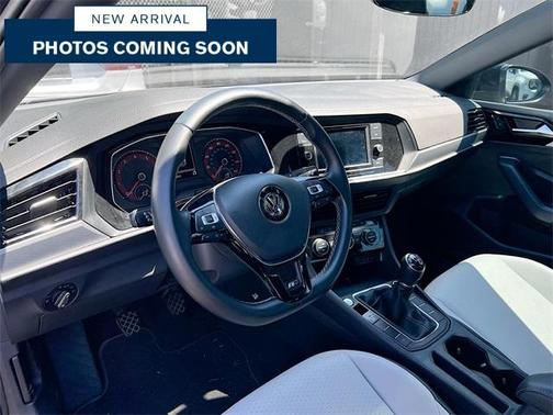 2020 Volkswagen Jetta 1.4T R-Line