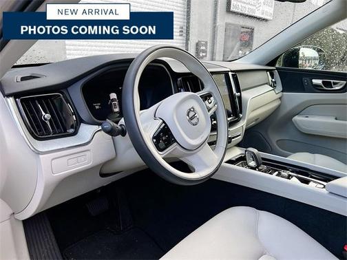 2024 Volvo XC60 Recharge Plug-In Hybrid T8 Plus Dark Theme