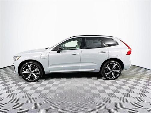 2025 Volvo XC60 Plug-In Hybrid T8 Ultra