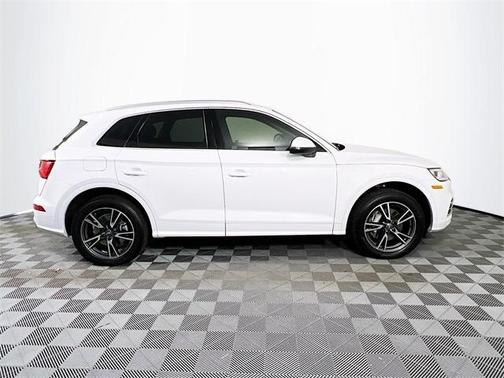 2020 Audi Q5 e 55 Premium