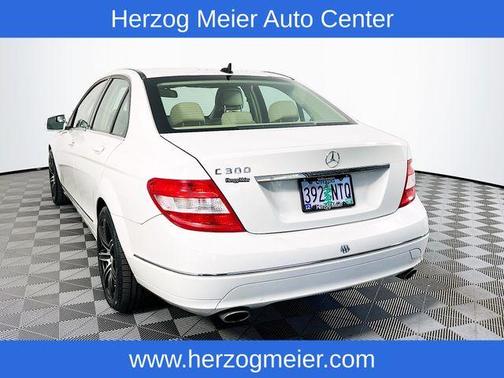 2011 Mercedes-Benz C-Class C 300