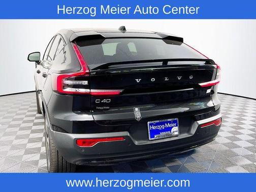 2024 Volvo C40 Recharge Pure Electric Twin Core