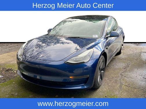 2023 Tesla Model 3 Base