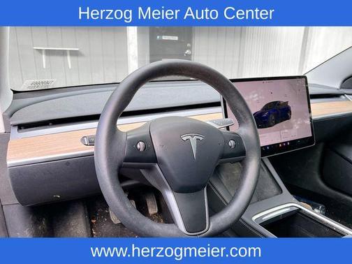 2023 Tesla Model 3 Base