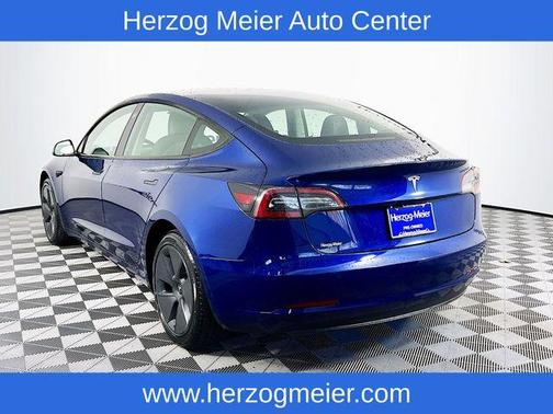 2023 Tesla Model 3 Base