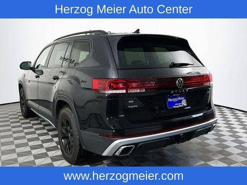 2025 Volkswagen Atlas 2.0T Peak Edition