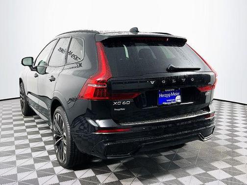 2026 Volvo XC60 B5 Ultra