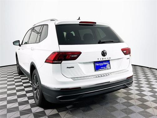 2024 Volkswagen Tiguan 2.0T Wolfsburg Edition
