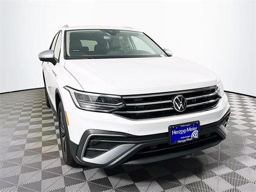 2024 Volkswagen Tiguan 2.0T Wolfsburg Edition