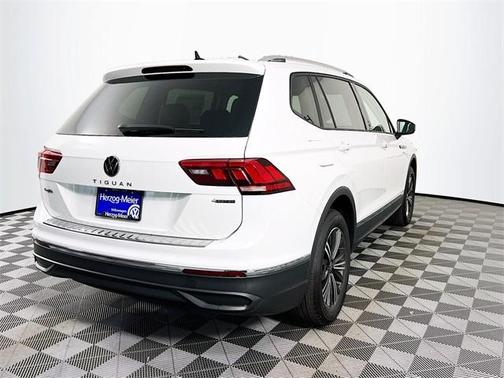 2024 Volkswagen Tiguan 2.0T Wolfsburg Edition
