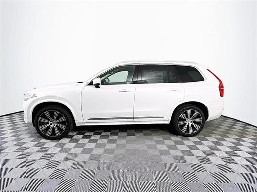 2024 Volvo XC90 B6 Ultimate Bright Theme 7-Seater