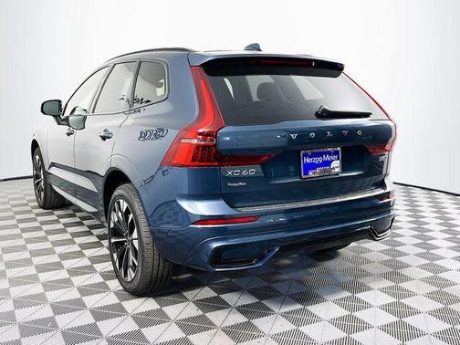 Denim Blue Metallic 2026 Volvo XC60 B5 Plus