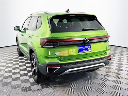 2025 Volkswagen Taos 1.5T SEL