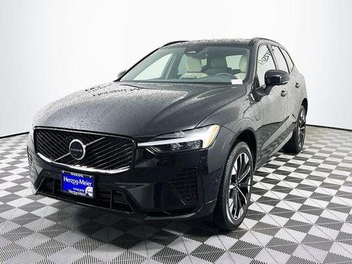 2026 Volvo XC60 Plug-In Hybrid T8 Plus