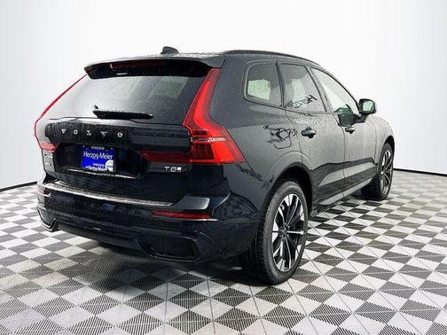 2026 Volvo XC60 Plug-In Hybrid T8 Plus