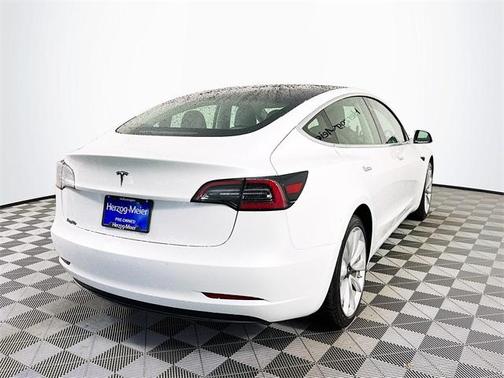 2019 Tesla Model 3 Standard Range Plus