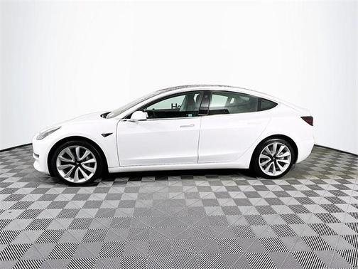 2019 Tesla Model 3 Standard Range Plus