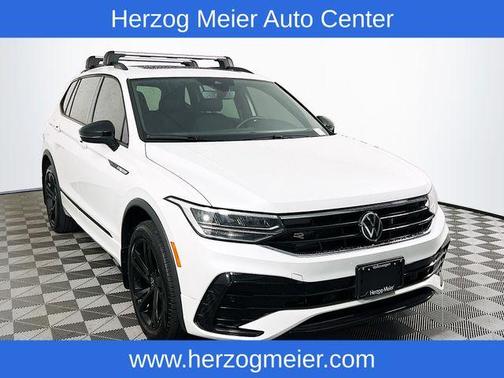 2024 Volkswagen Tiguan 2.0T SE R-Line Black