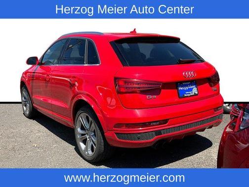 Misano Red Pearl Effect 2016 Audi Q3 2.0T Prestige