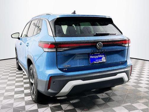 2025 Volkswagen Tiguan 2.0T SE