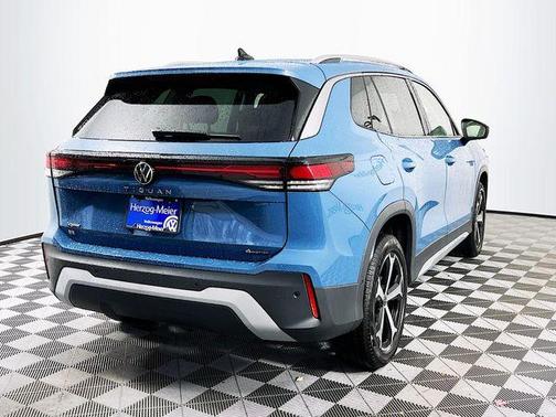 2025 Volkswagen Tiguan 2.0T SE