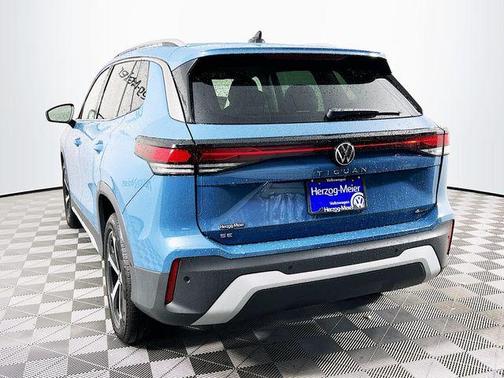 2025 Volkswagen Tiguan 2.0T SE
