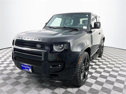 2023 Land Rover Defender 90 V8