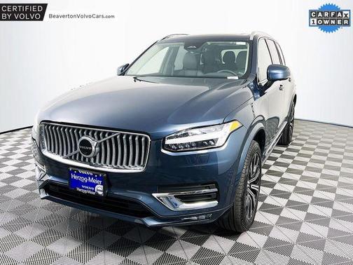 2025 Volvo XC90 B6 Plus 7-Seater