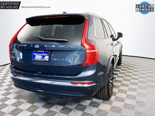 2025 Volvo XC90 B6 Plus 7-Seater