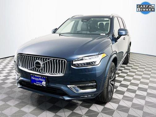 2025 Volvo XC90 B6 Plus 7-Seater