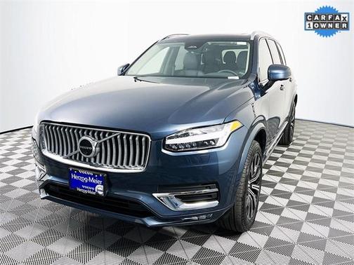 2025 Volvo XC90 B6 Plus 7-Seater