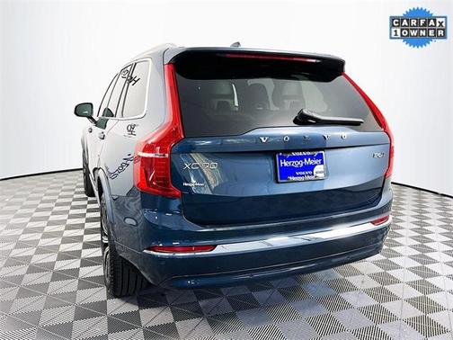 2025 Volvo XC90 B6 Plus 7-Seater