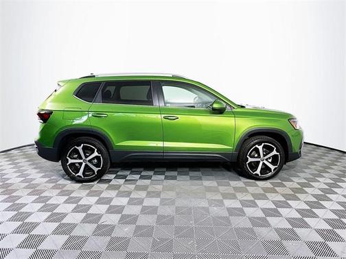 2025 Volkswagen Taos 1.5T SEL