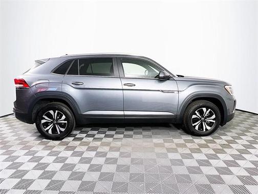 2025 Volkswagen Atlas Cross Sport 2.0T SE
